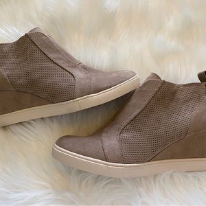 Light Brown wedge Booties